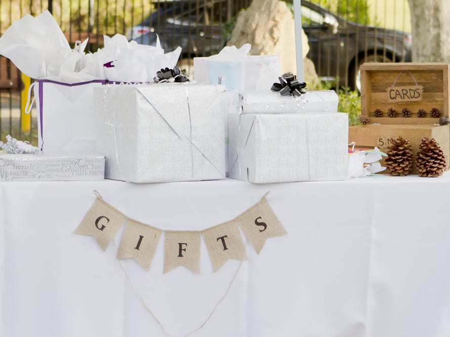 gift table wedding