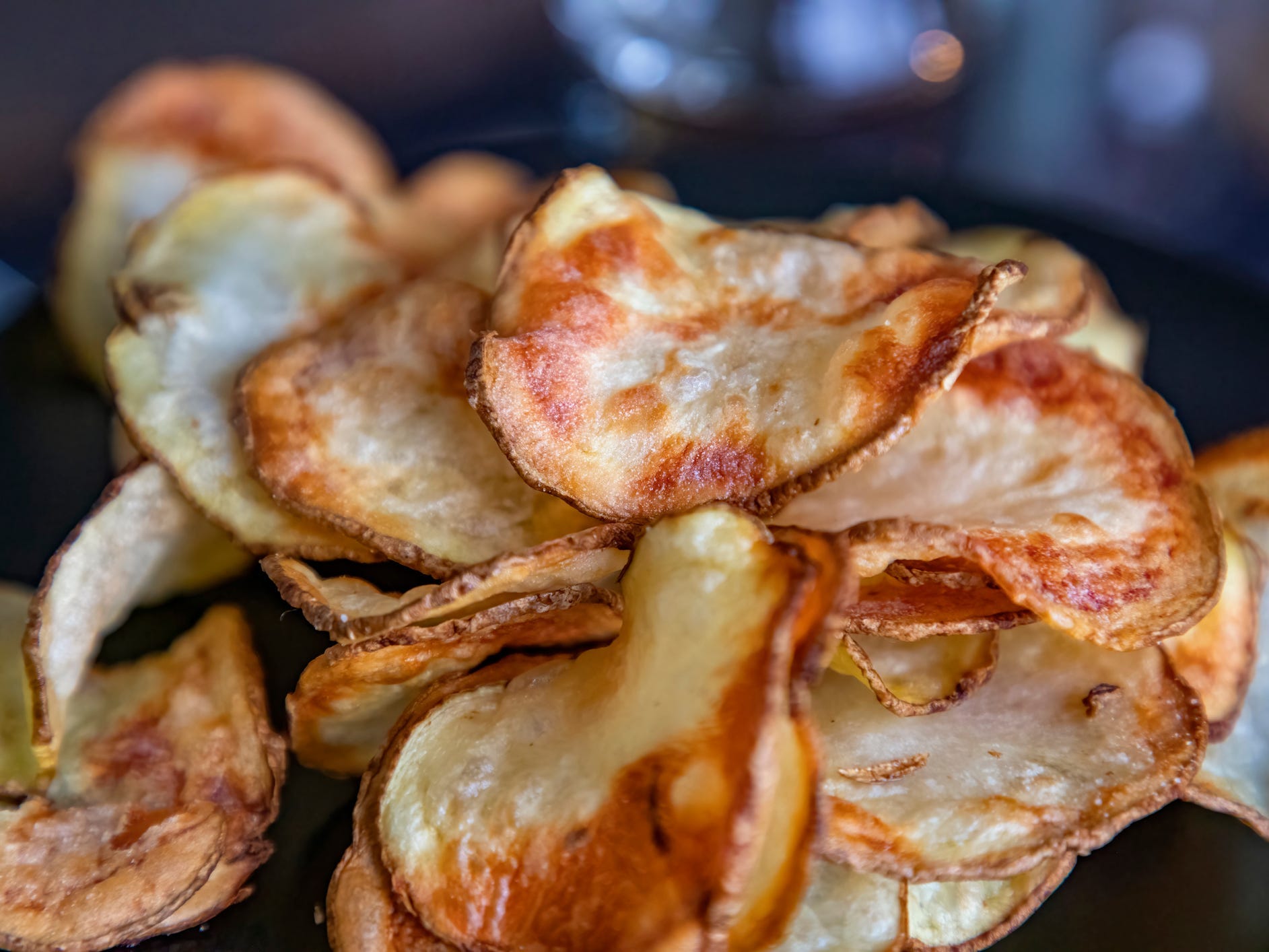 Air fryer potato chips