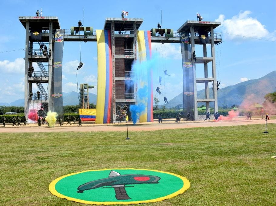 Colombian troops rappel at La Escuela de Lanceros