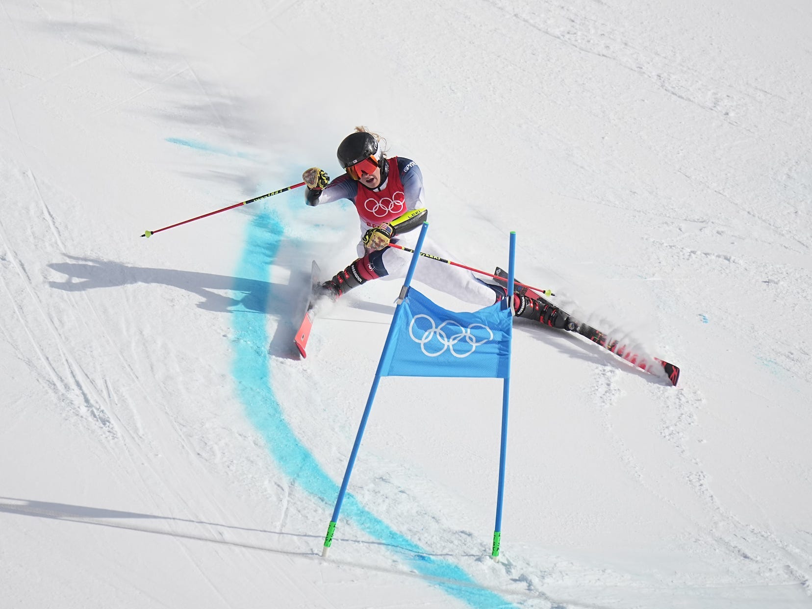 Nina O'Brien's skis split as she falls during a race at the Olympics.