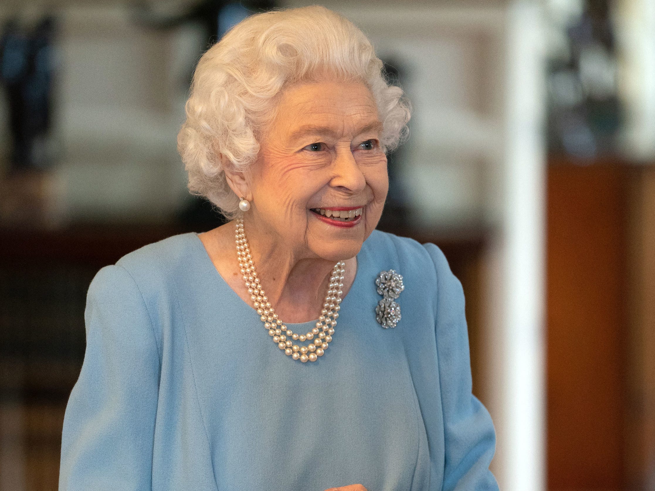 queen elizabeth ii walking stick