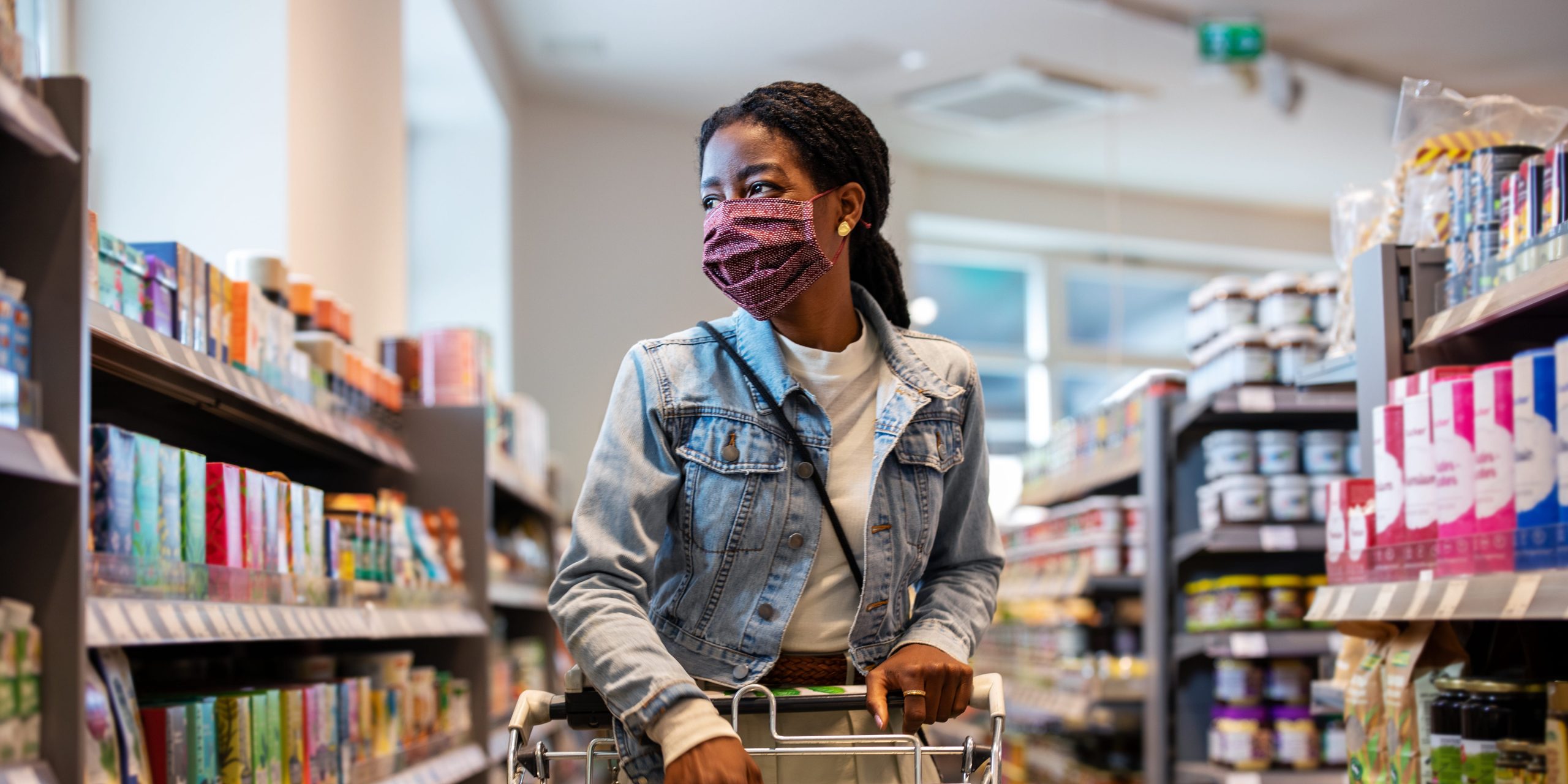 woman grocery shopping