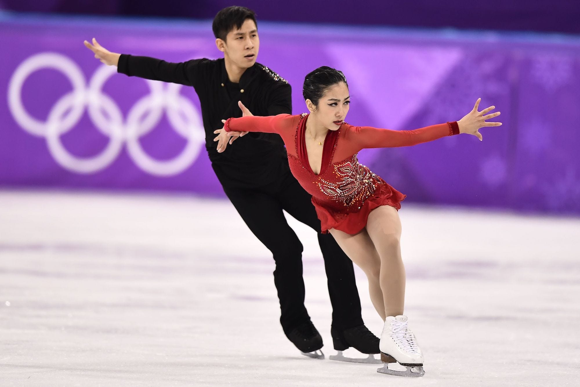 China's Sui Wenjing and China's Han Cong compete in the pair skating free skating of the figure skating event during the Pyeongchang 2018 Winter Olympic Games at the Gangneung Ice Arena in Gangneung on February 15, 2018