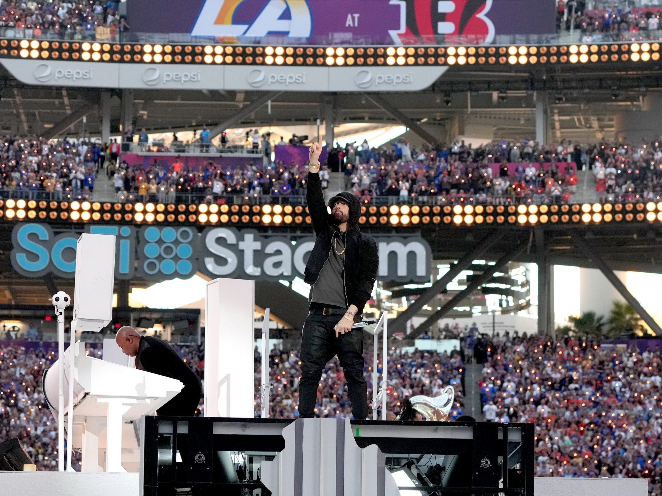 eminem performing at the super bowl halftime show at sofi stadium with dr. dre onstage