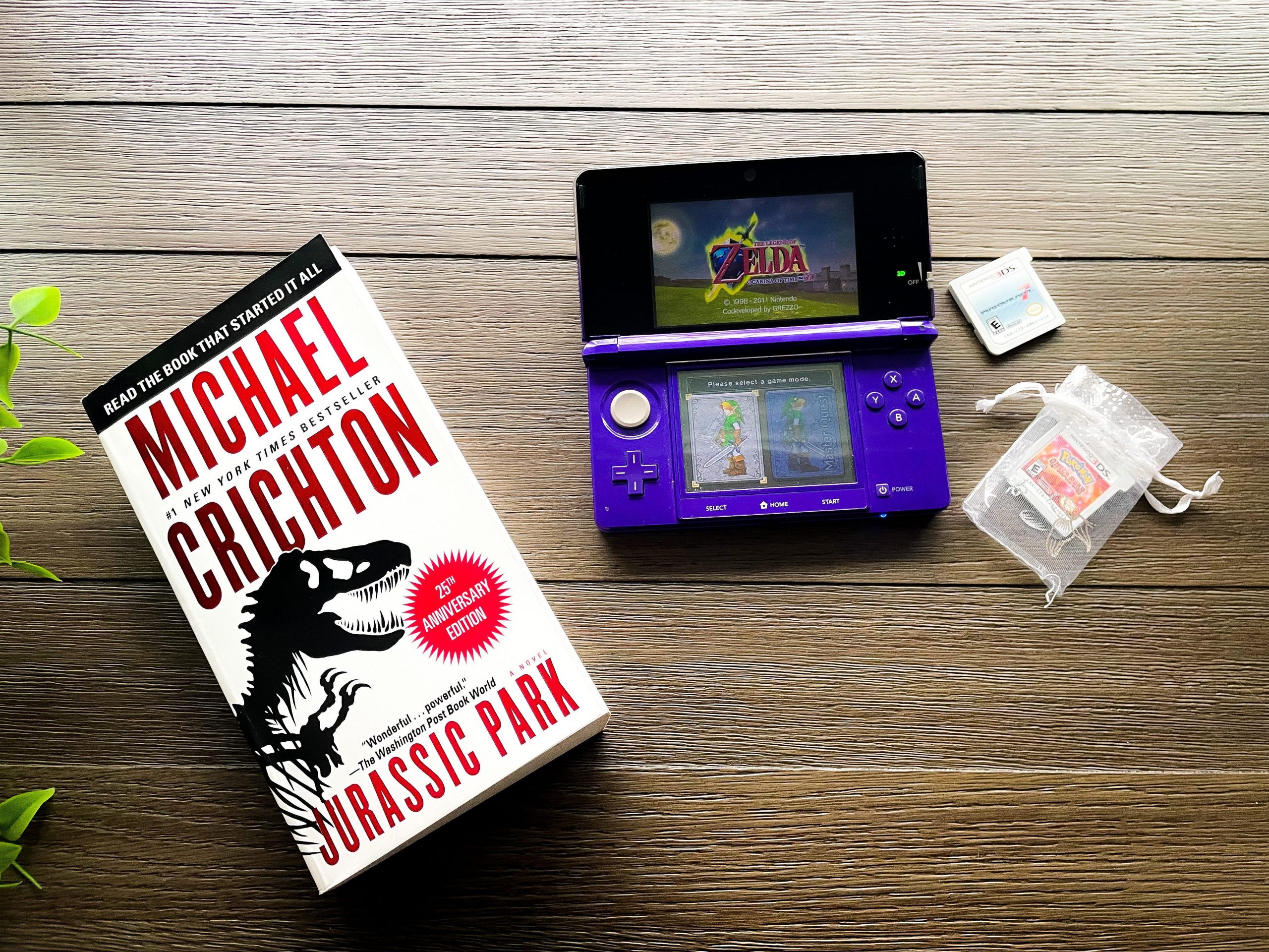 Jurassic Park book and Nintendo DS