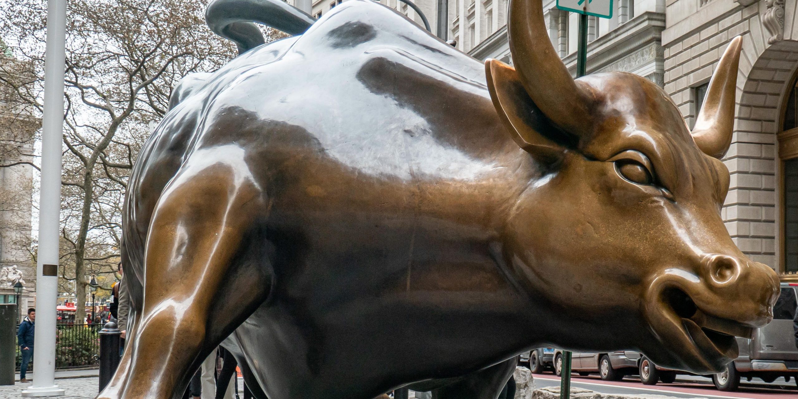 Wall Street Bull statue