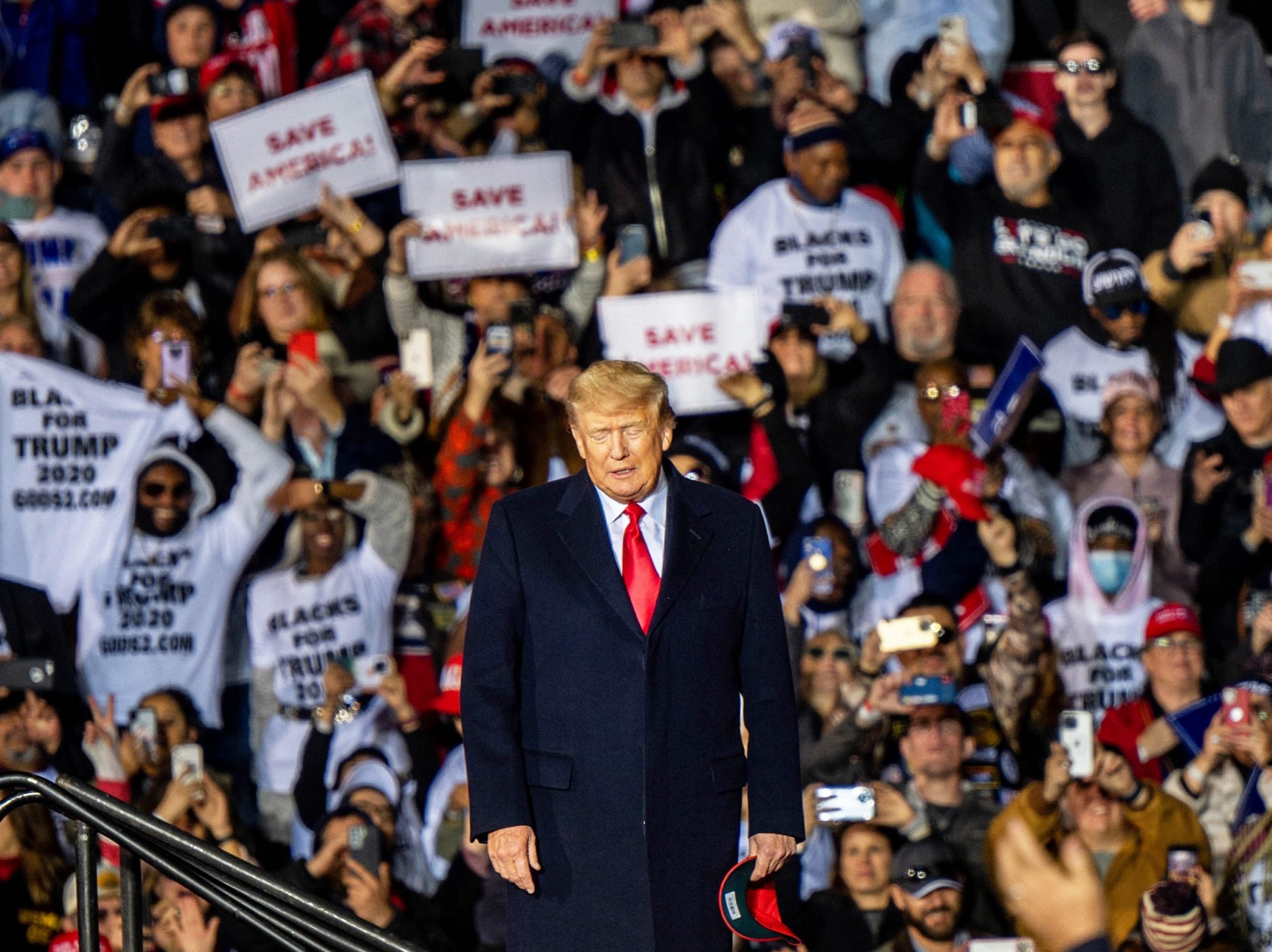 donald trump downcast crowd