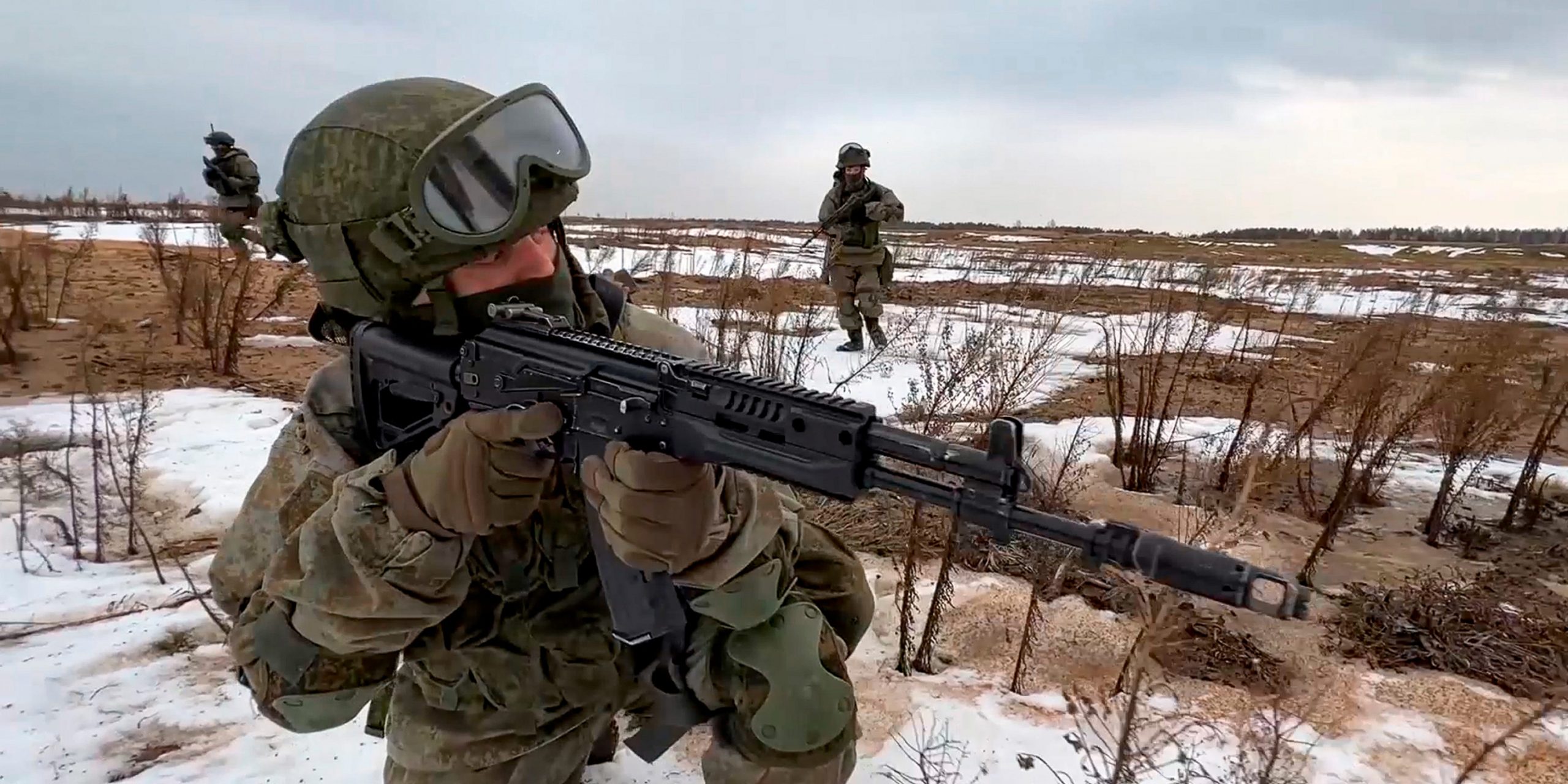 Russian troops Ukraine tensions