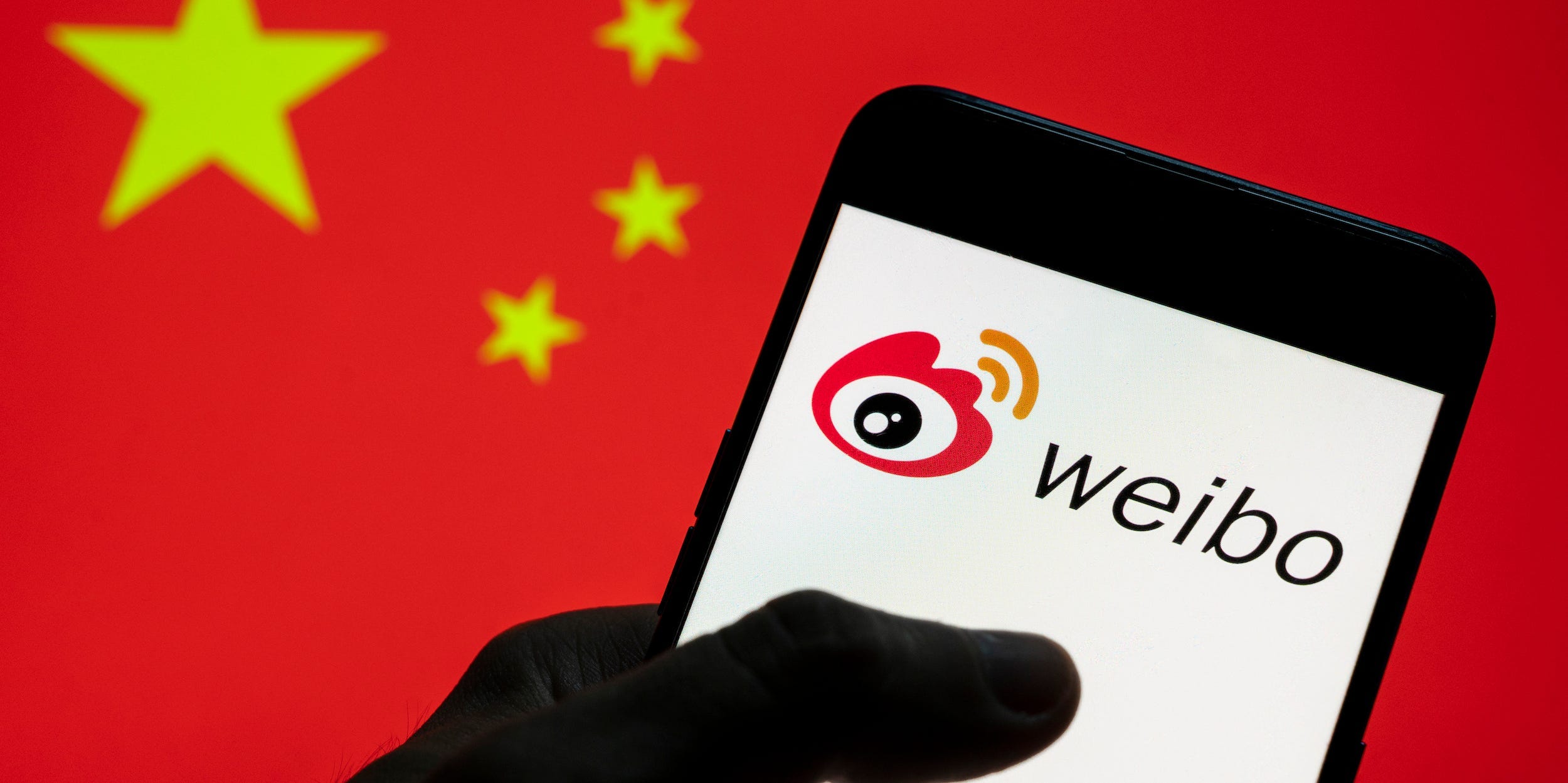 Photo illustration of the Weibo app