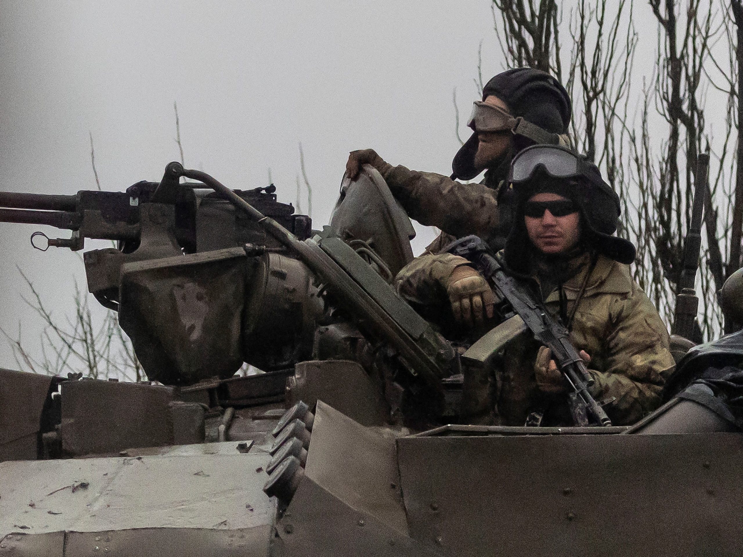 Image Cropper - Ukrainian tanks move into the city, after Russian President Vladimir Putin authorized a military operation in eastern Ukraine, in Mariupol, February 24, 2022. REUTERS/Carlos Barria TPX IMAGES OF THE DAY