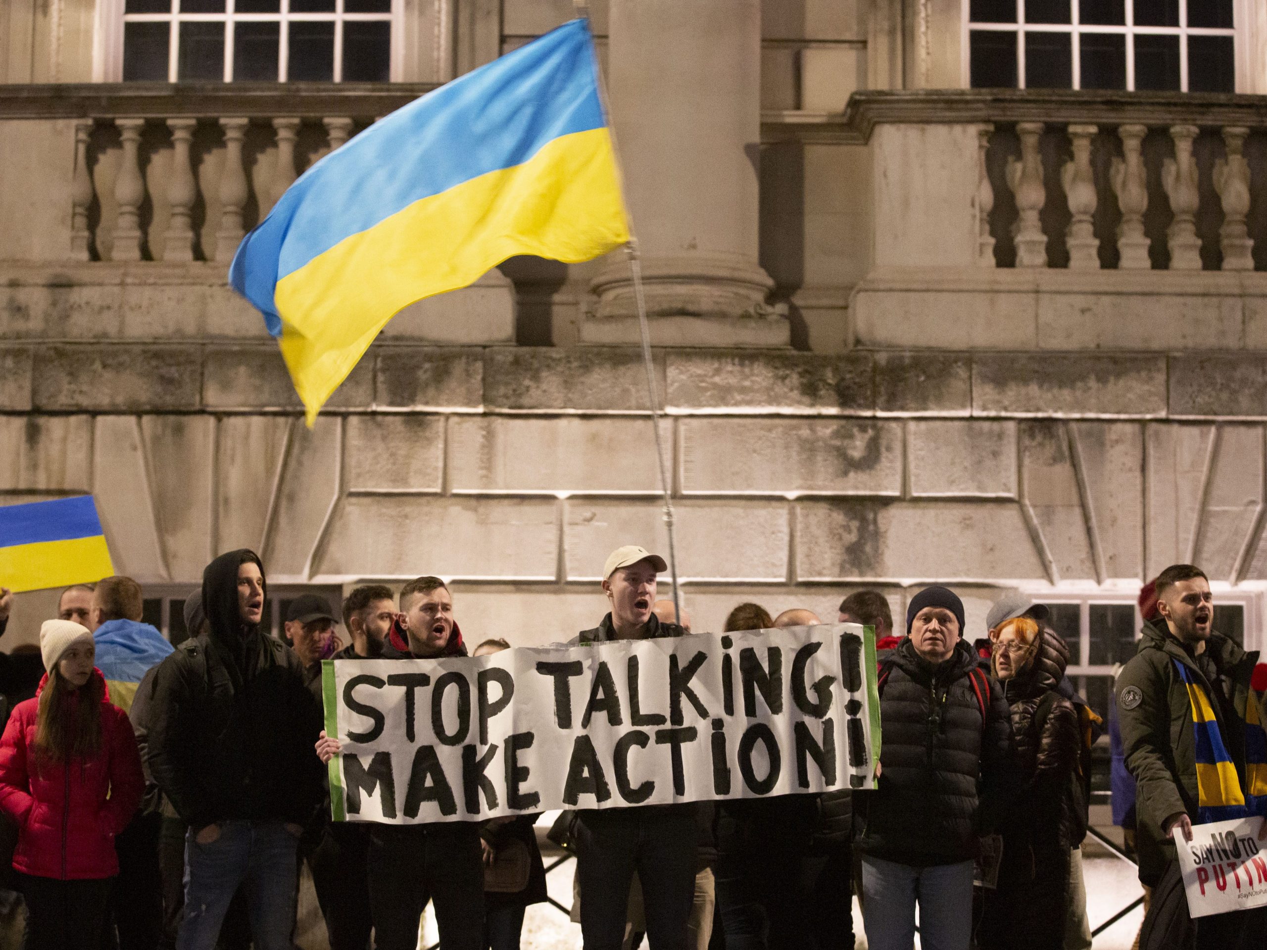 Anti-war demonstrators and Ukrainians living in UK, gather around 10 Downing Street to protest against Russia's military operation in Ukraine, on February 25, 2022 in London, United Kingdom.