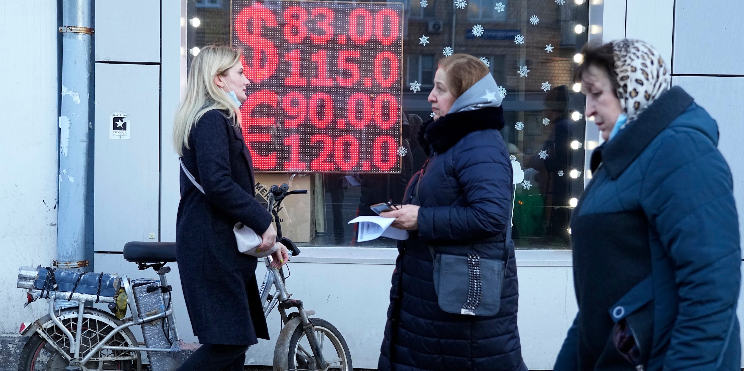 Russia Moscow exchange rate sanctions