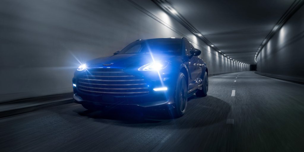 Aston Martin DBX707