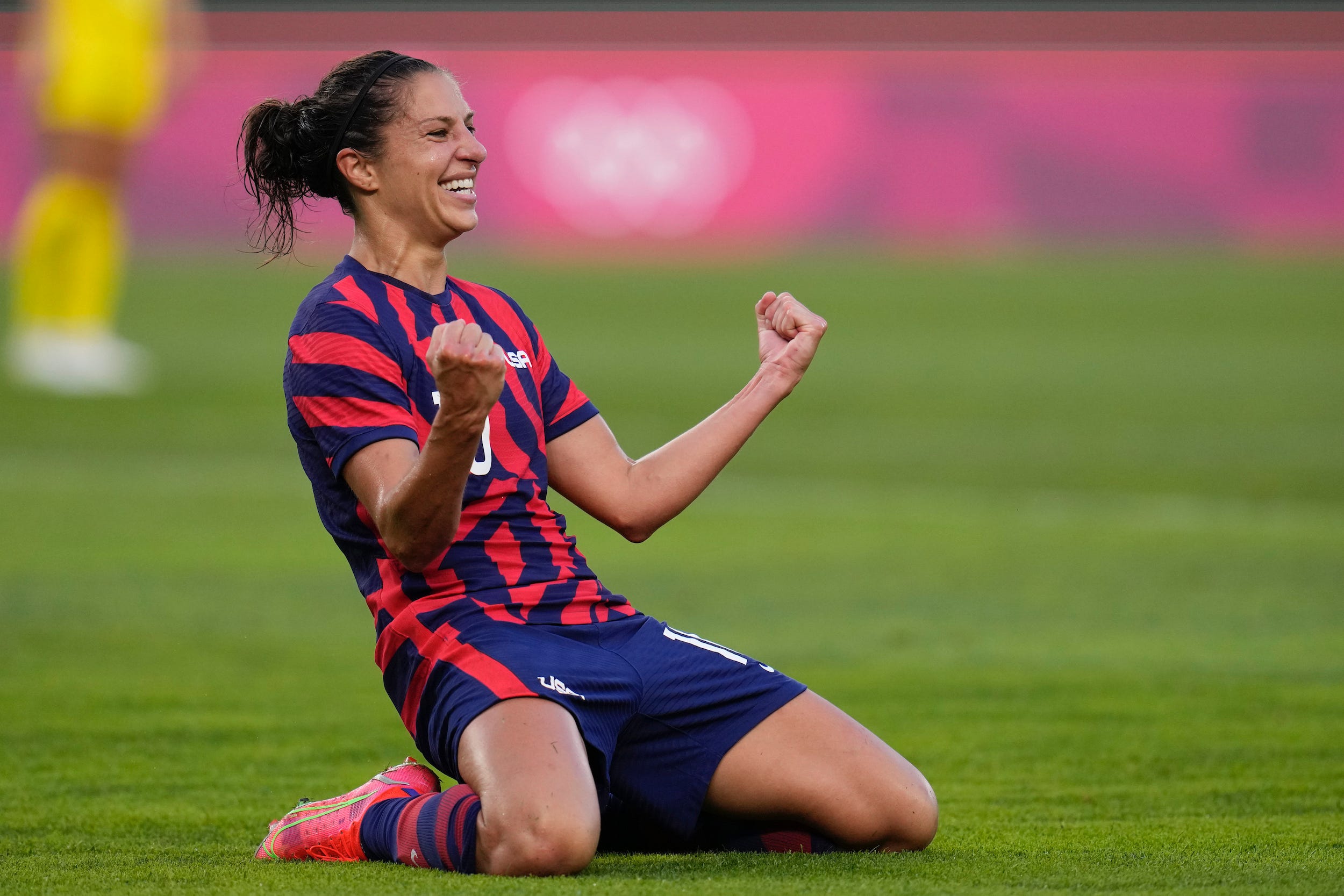 Carli Lloyd celebrates a goal for the USWNT.