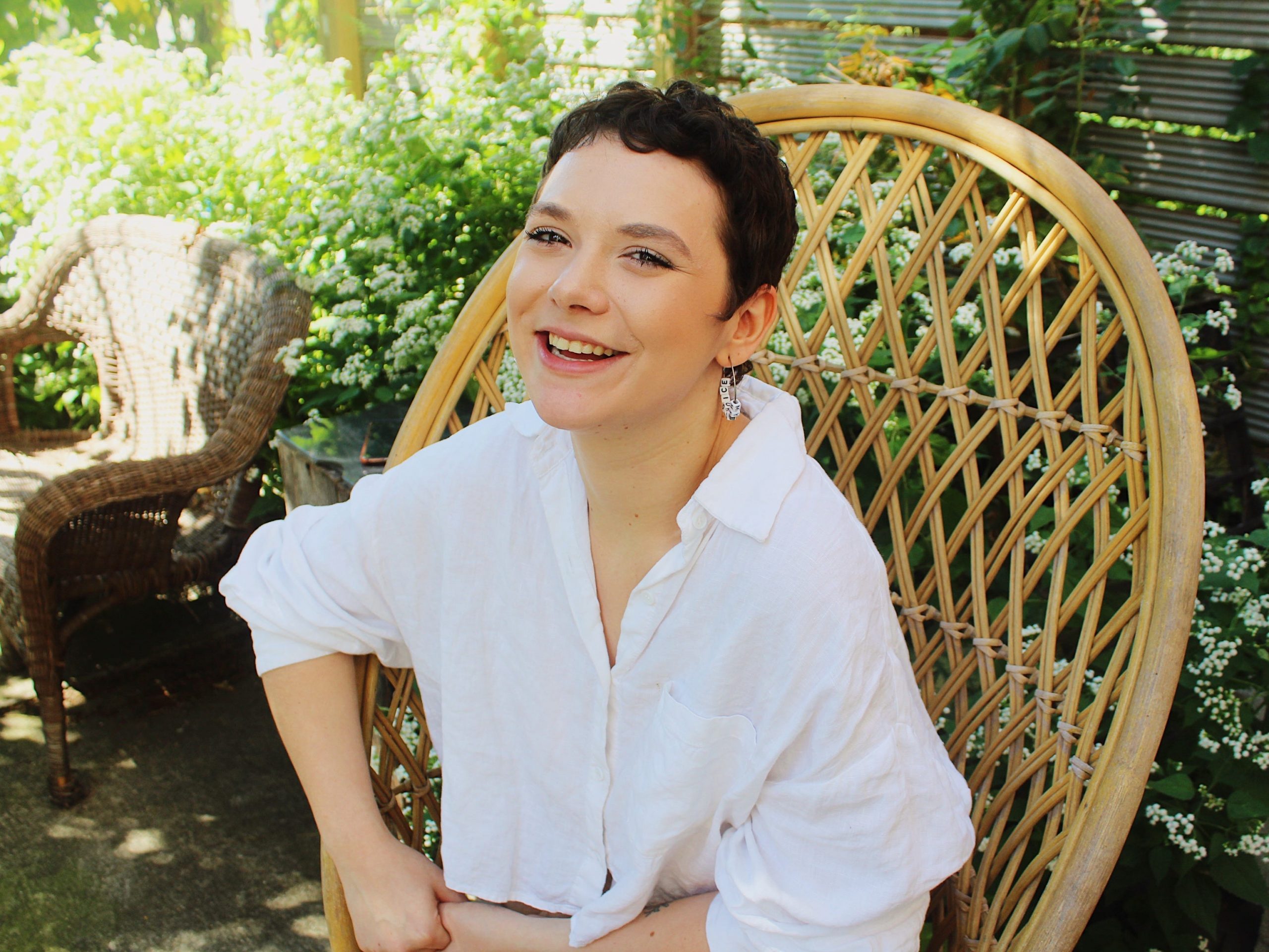 birth doula miranda levy sitting in chair