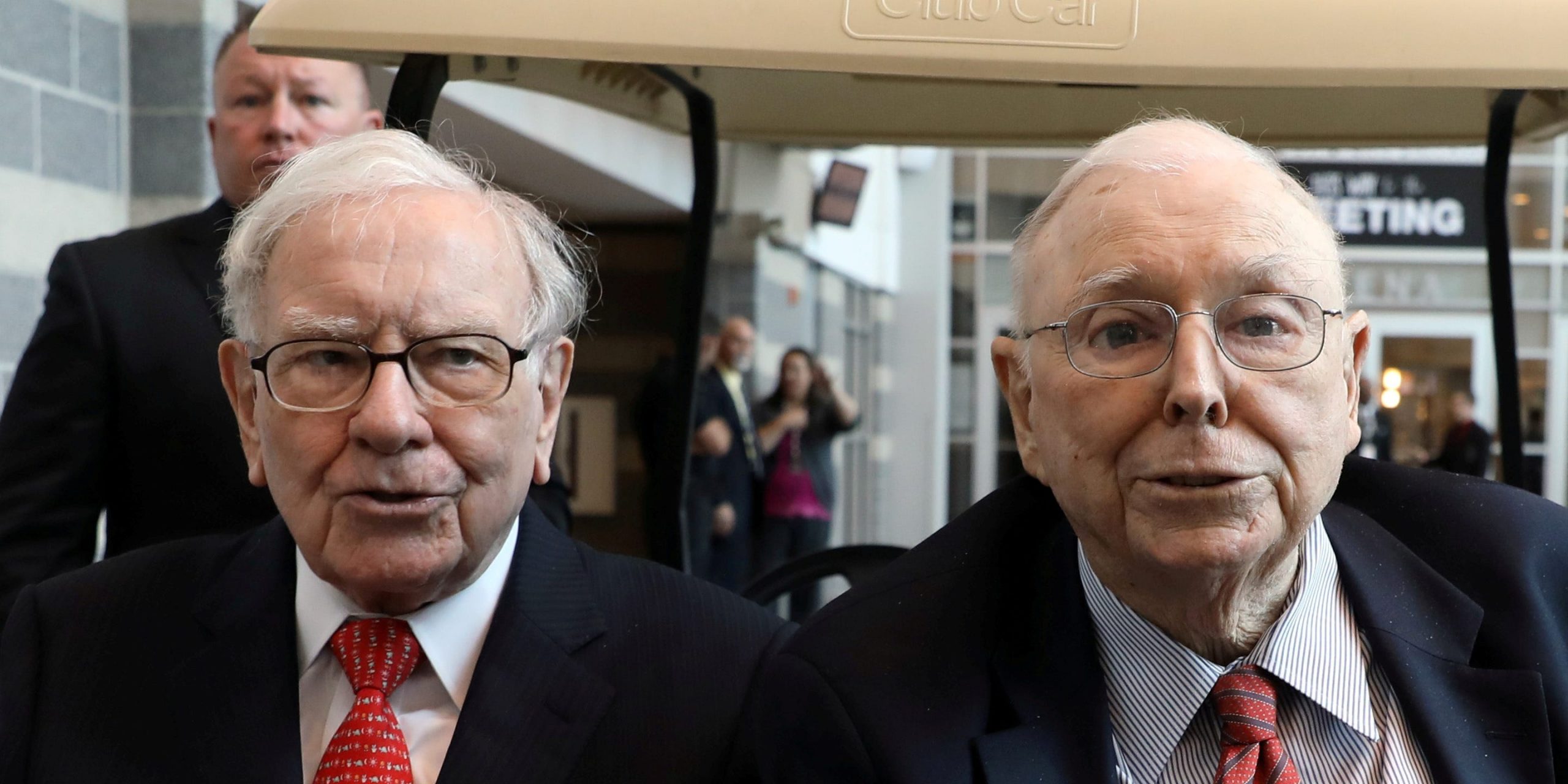 BERKSHIRE BUFFETT MUNGER 2021