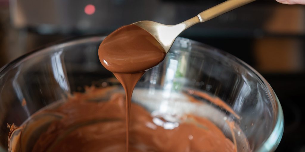 How To Temper Chocolate On The Stove Or In The Microwave