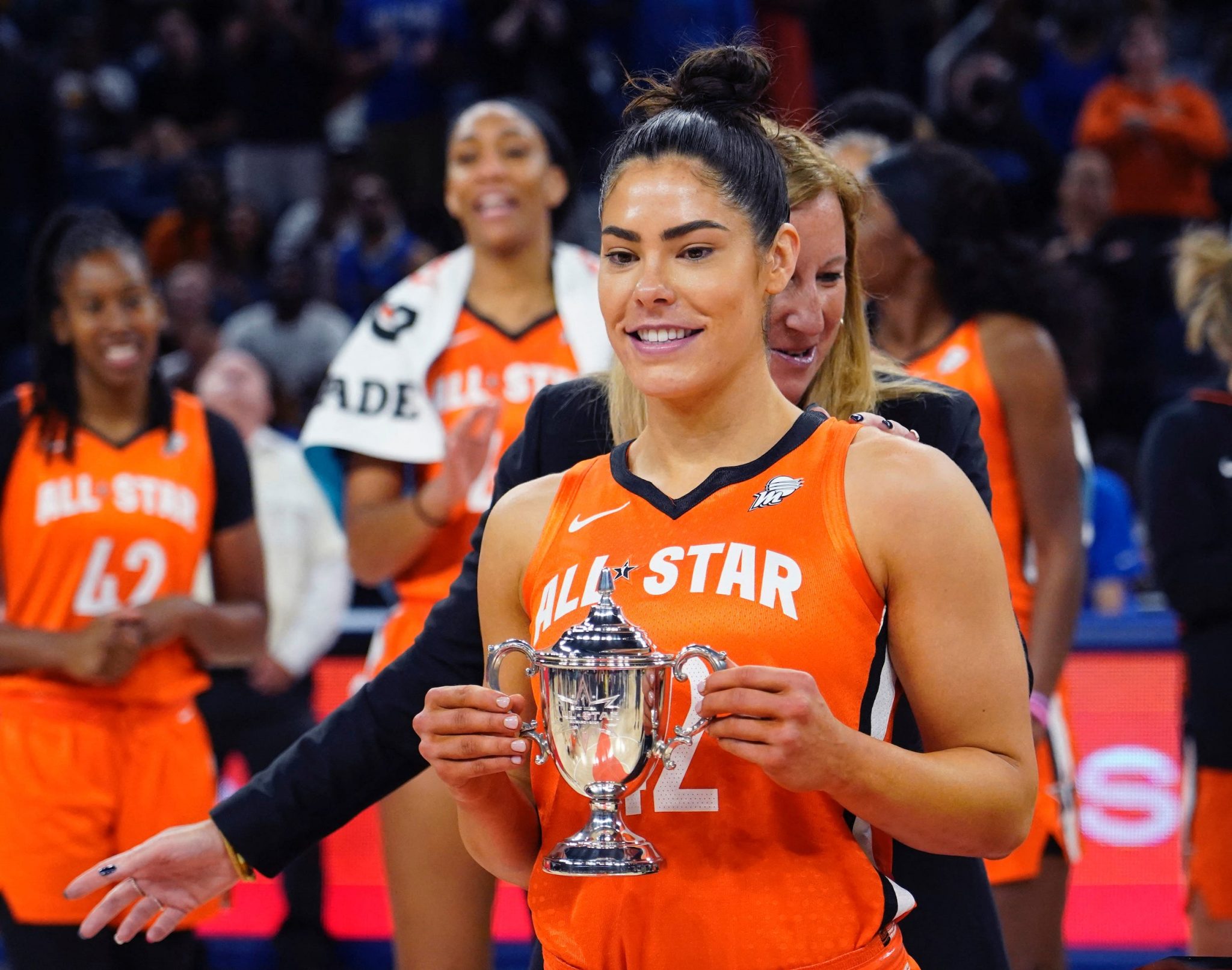 The WNBA commissioner pranked Kelsey Plum by presenting the 2022 WNBA