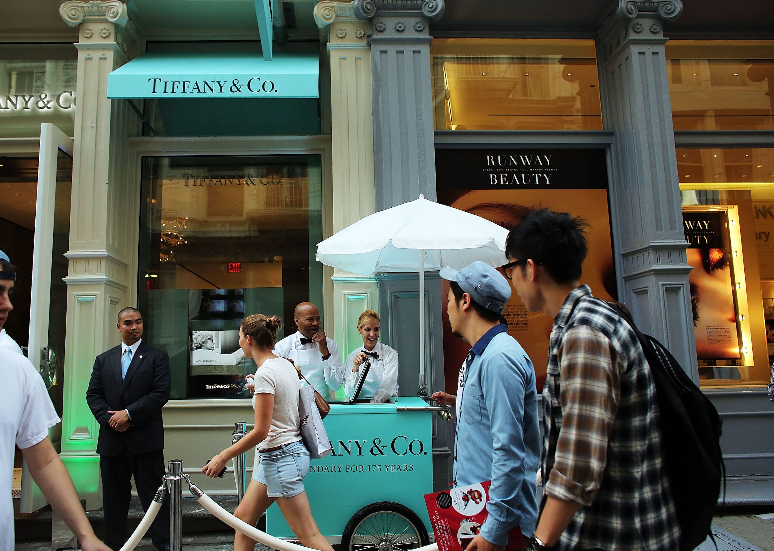 Tiffany & Co. is creating a vision for 'inclusive luxury' with a program  supporting Black designers and students. Fashion influencers say it could  help transform the industry.