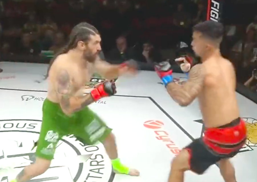 An MMA Fighter Was Knocked Unconscious When He Was Hit With One Of The ...