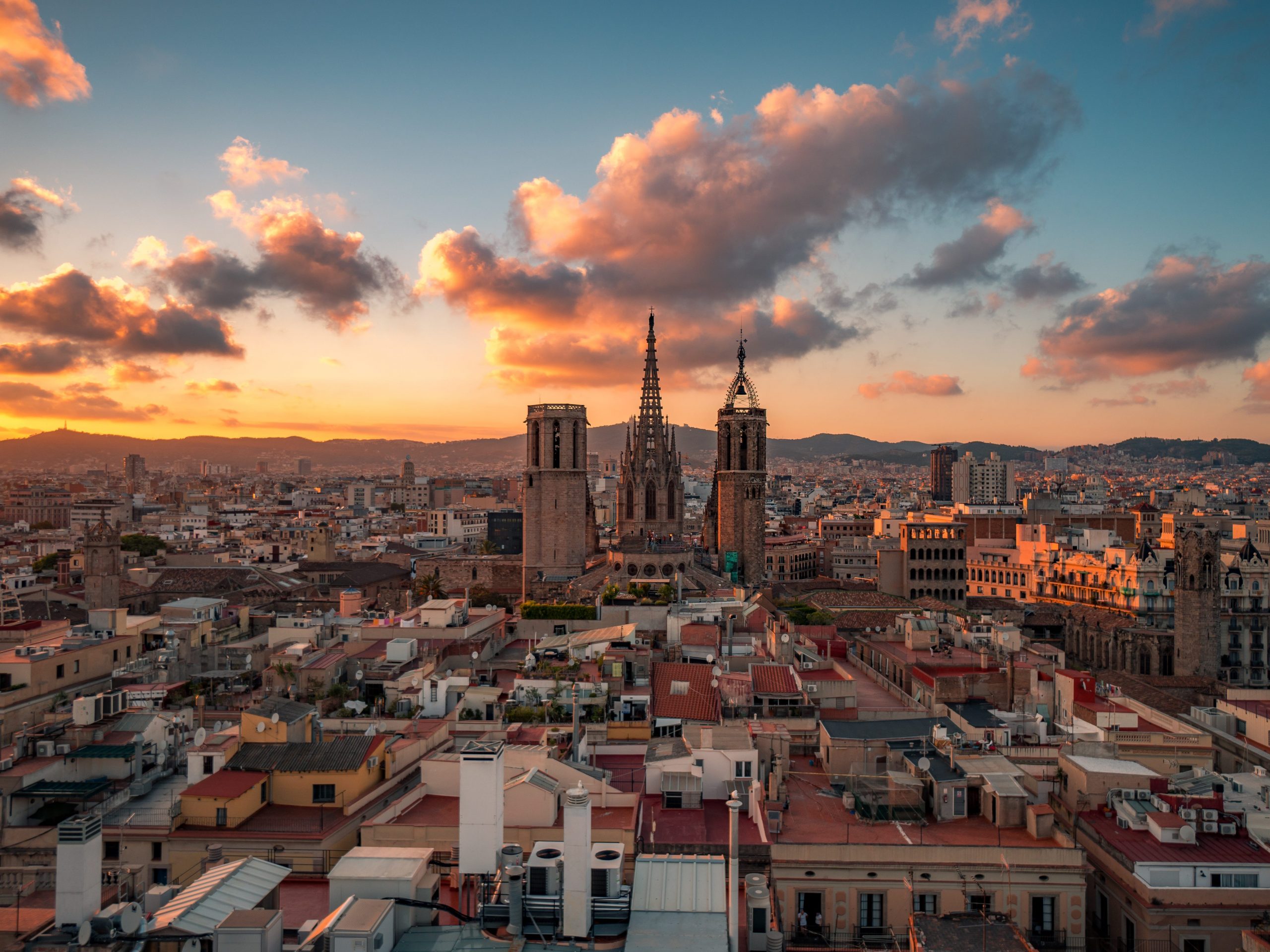 De kathedraal van het Heilige Kruis en Sint Eulalia in Barcelona, Spanje.
