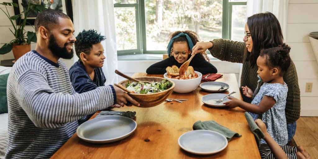How to Introduce Healthy Meals to Kids