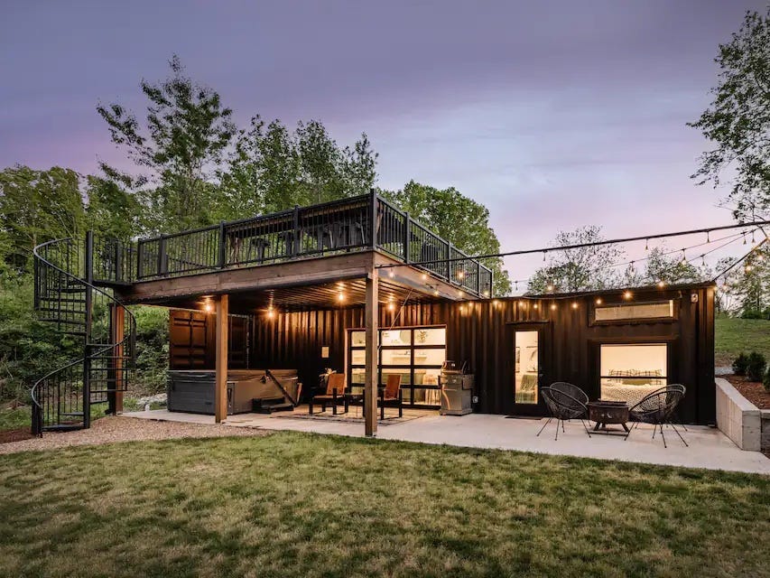 How Siblings Transformed Shipping Containers Into 2 Airbnb Getaways ...