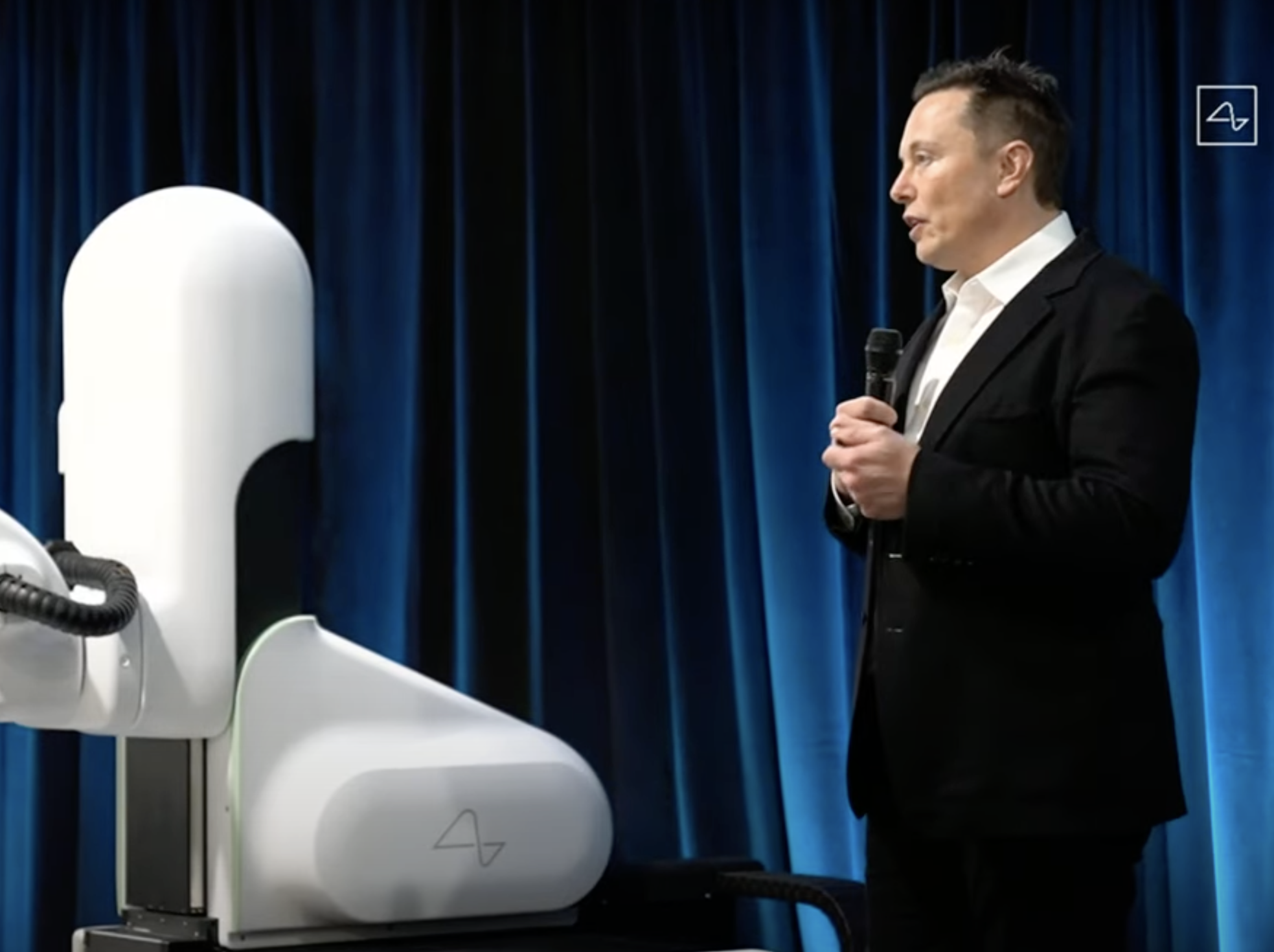 Elon Musk Said He Plans To Get The Neuralink Brain Implant For Himself ...