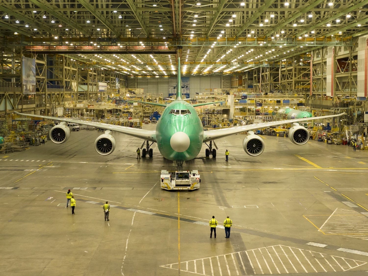 Boeing&#39;s last 747 rolling out of the Everett assembly line on Dec 6.