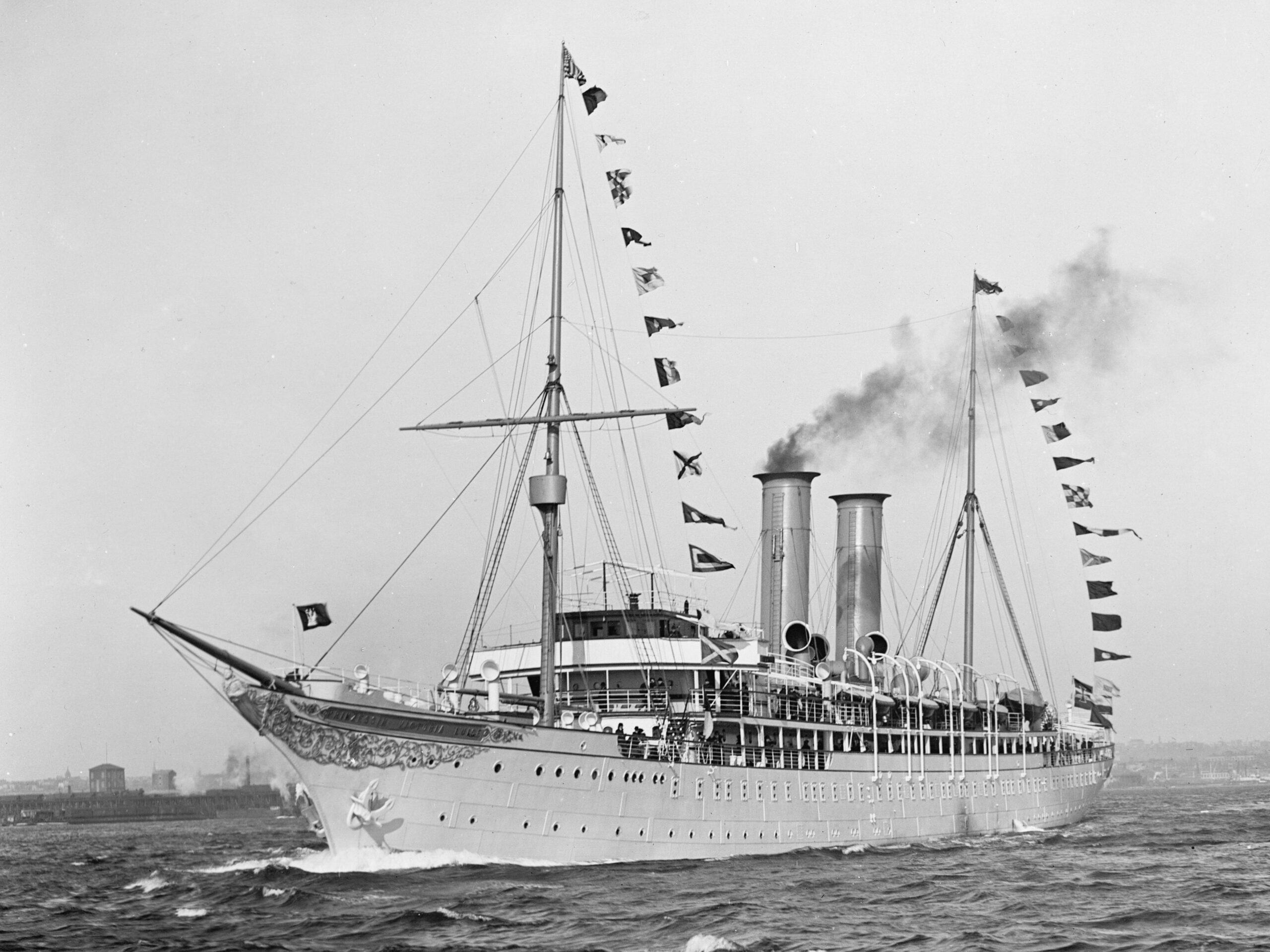 Prinzessin Victoria Luise, considered the world&#39;s first cruise ship.