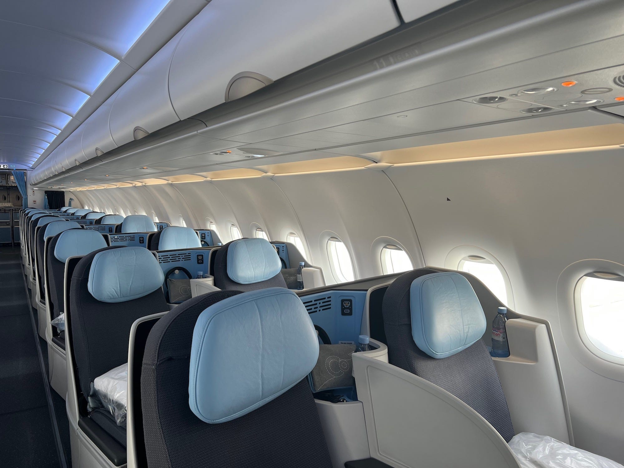 Met La Compagnie all-business class van Parijs naar New York vliegen: de cabine.