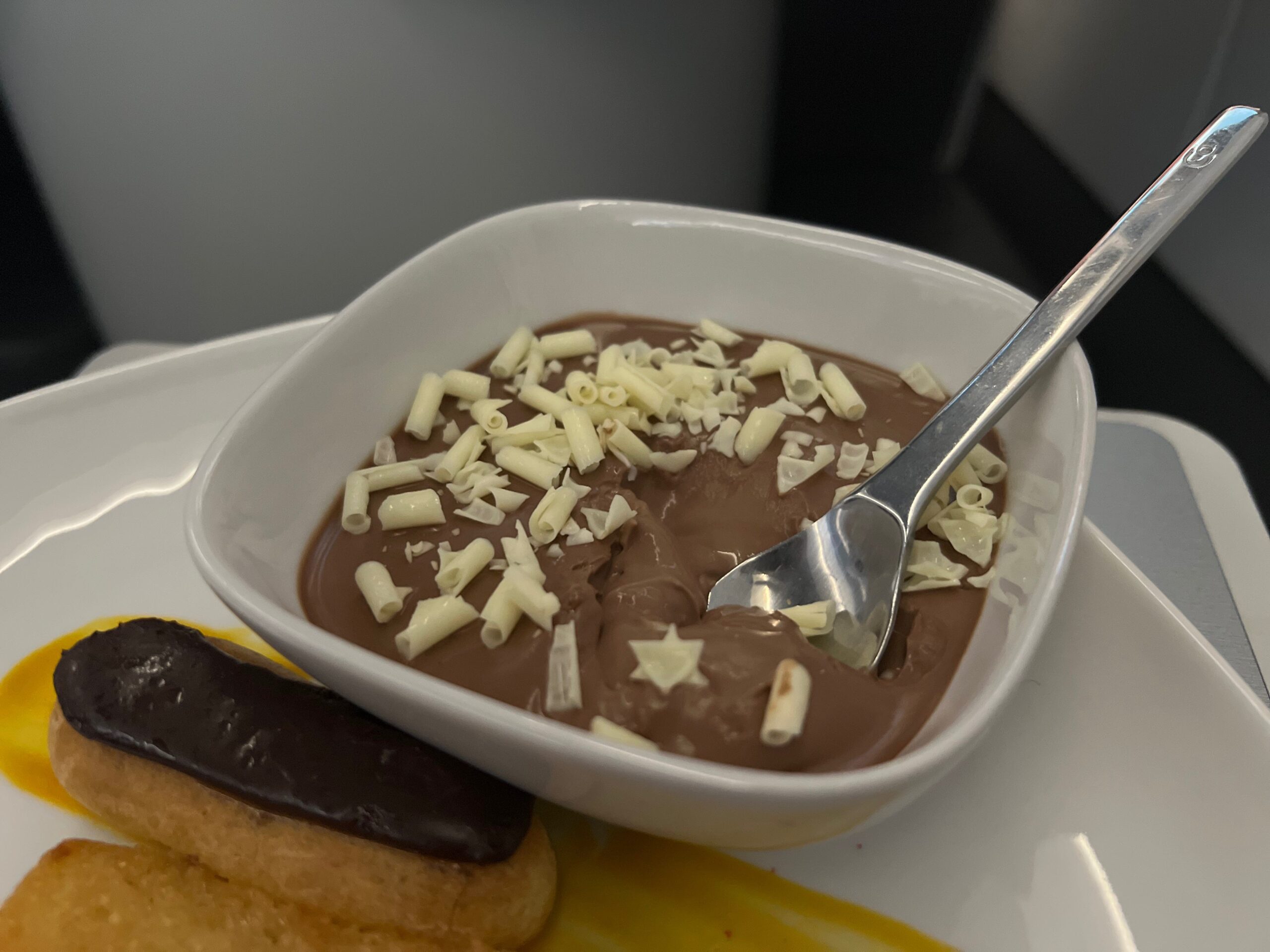 Flying on La Compagnie all-business class airline from Paris to New York &mdash; the pudding.