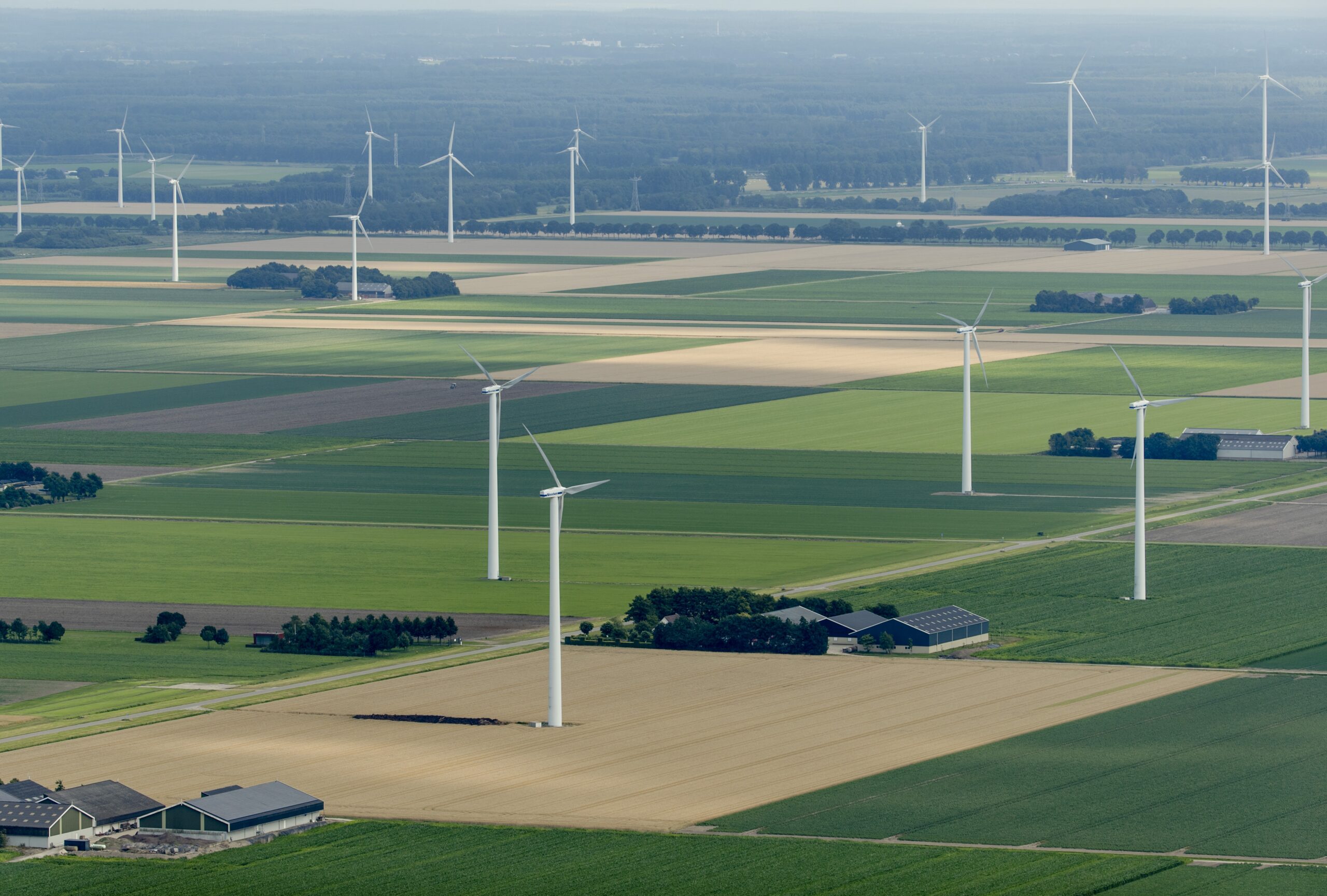 Windmolens in Flevoland. Foto: ANP/Robin van Lonkhuijsen