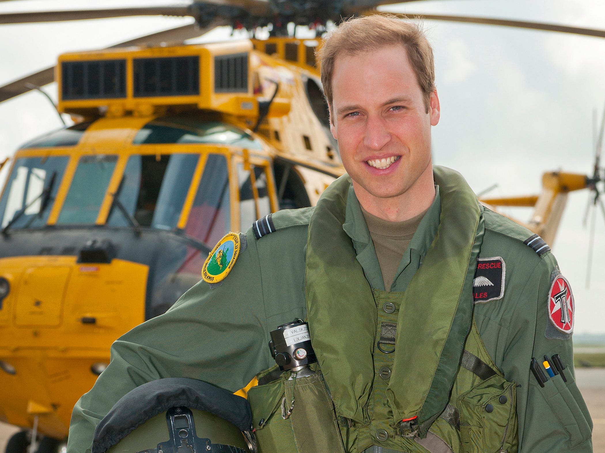 prince william military air force royal