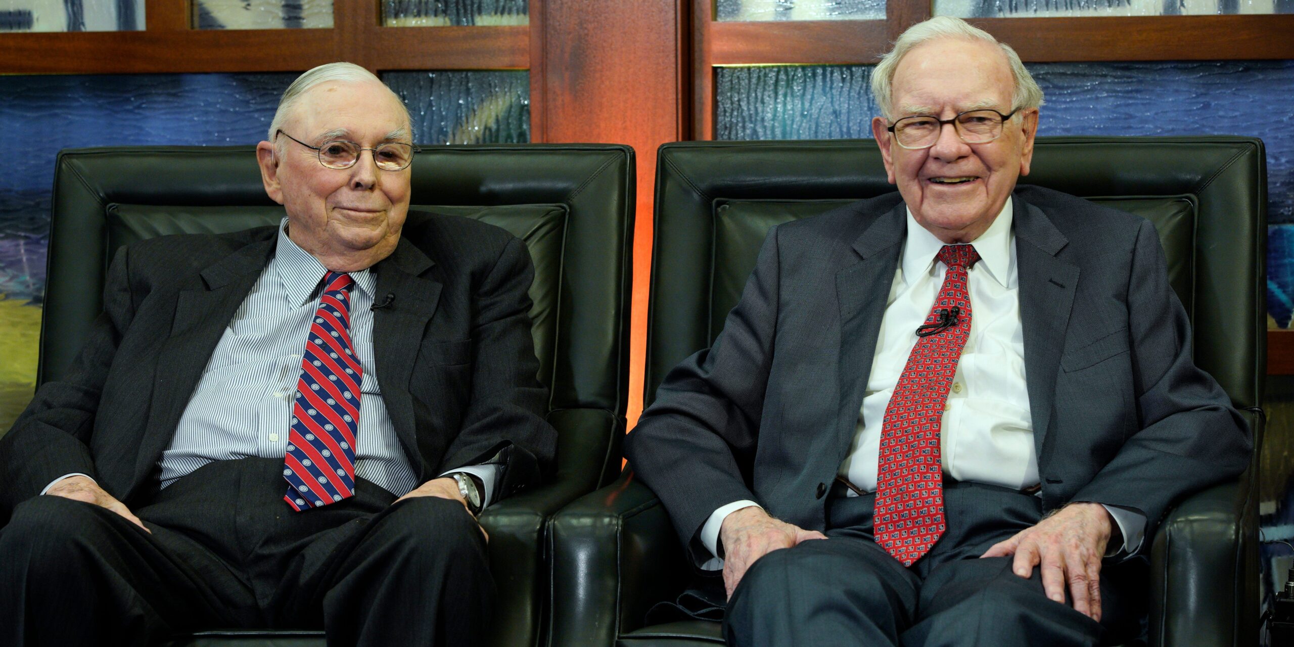 RH Stock Plunges 8% After Warren Buffett's Berkshire Hathaway Dumps Its ...