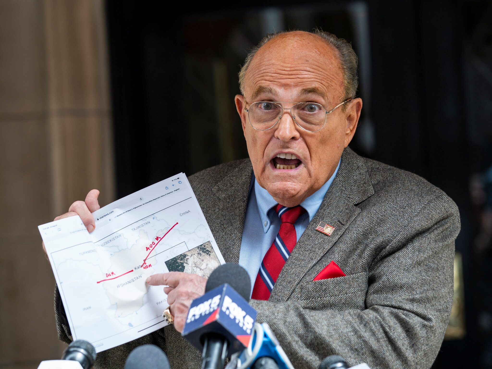 Rudy Giuliani was helping Noelle Dunphy in a brutal legal fight with ...