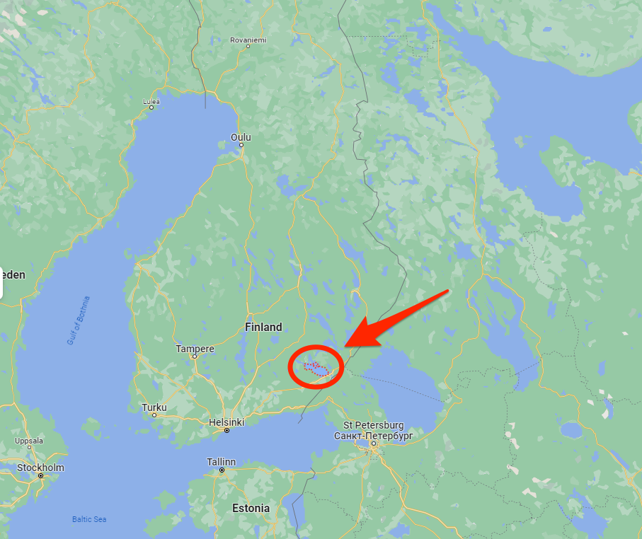 Het Saimaameer ligt dicht bij de grens tussen Finland en Rusland.