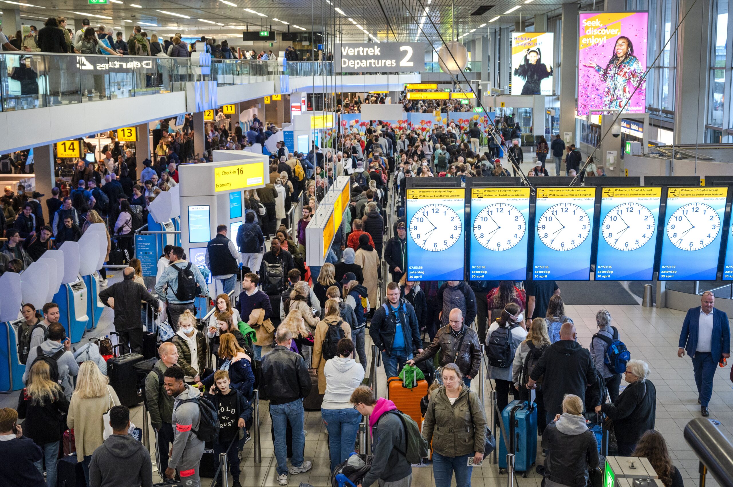 Vliegen neemt sterk toe in tweede kwartaal met 20 miljoen passagiers in Nederland – maar nog wel lager dan vóór corona