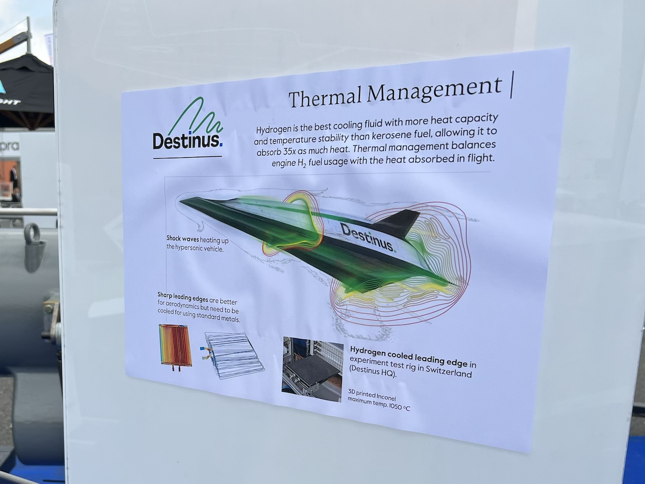 Thermal management explanation card at the Paris Air Show.