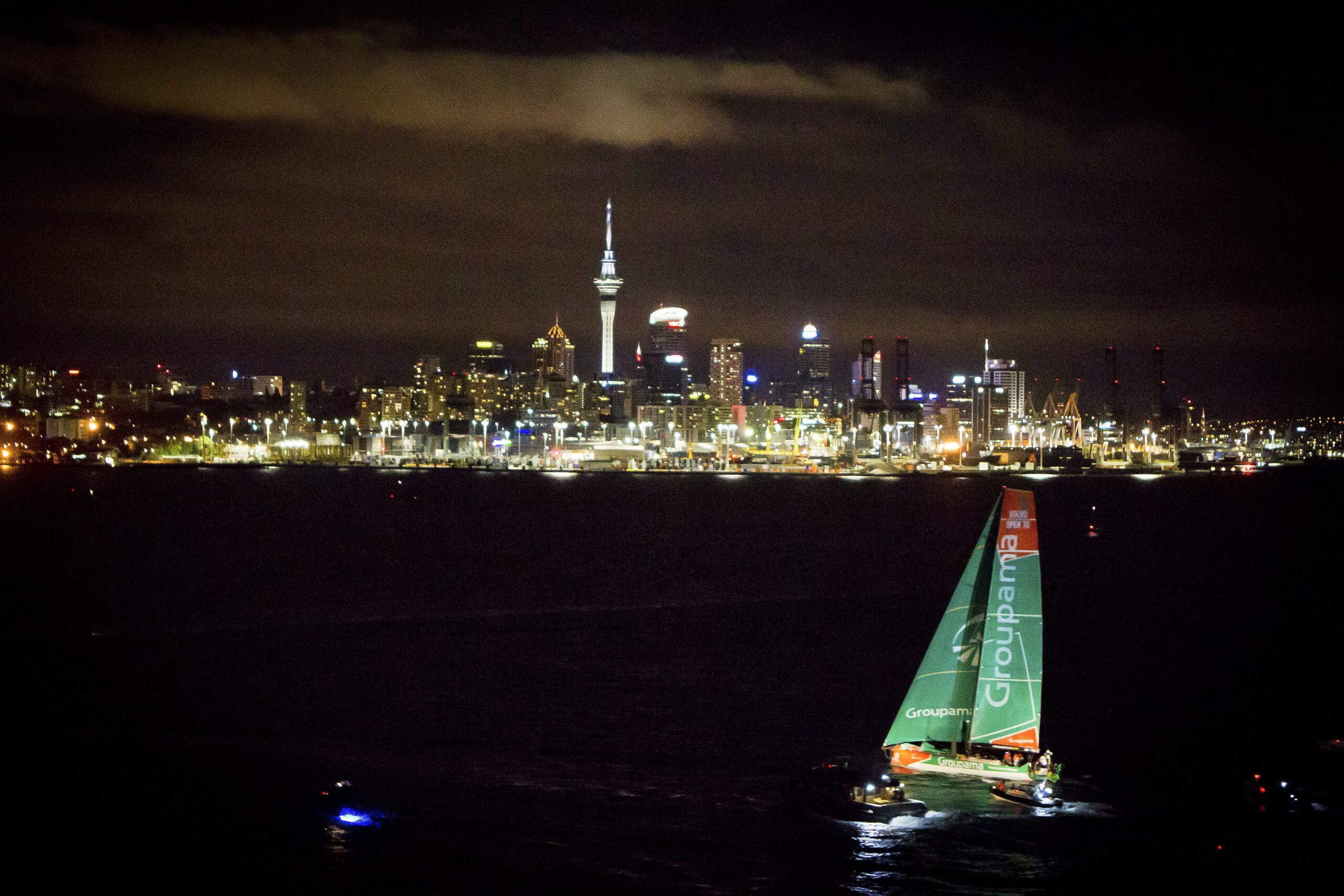 Finish van een etappe van de Volvo Ocean Race 2012 in Auckland. Foto: EPA/Ian Roman.