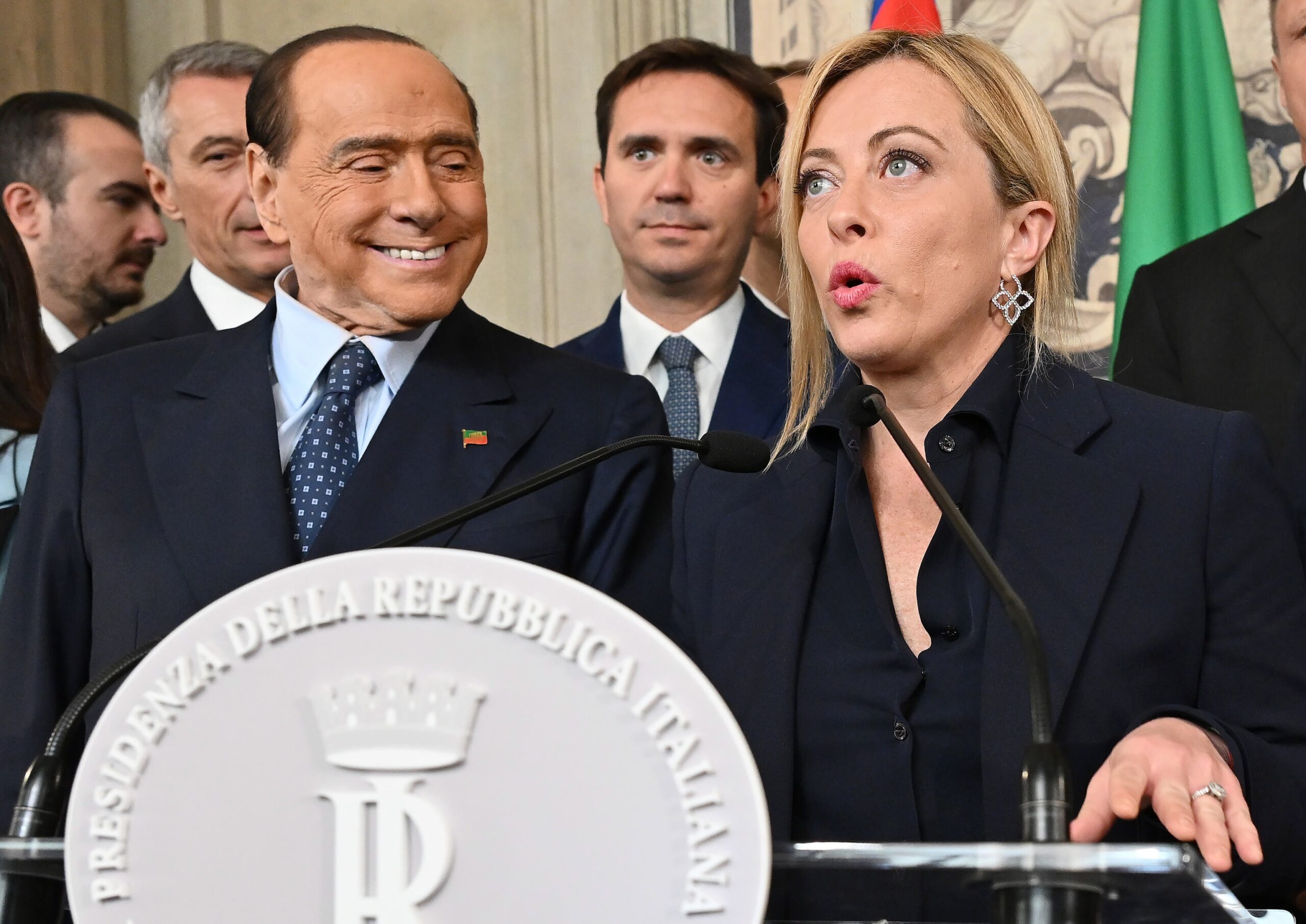Oud-premier Silvio Berlusconi en huidig premier Giorgia Meloni van Italië. Foto: EPA/ETTORE FERRARI