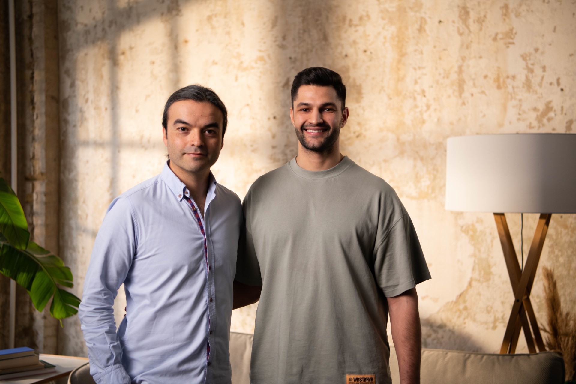 Carlos Chacón (l) en Emil Aliev (rechts), de ondernemers achter startup Niostem.