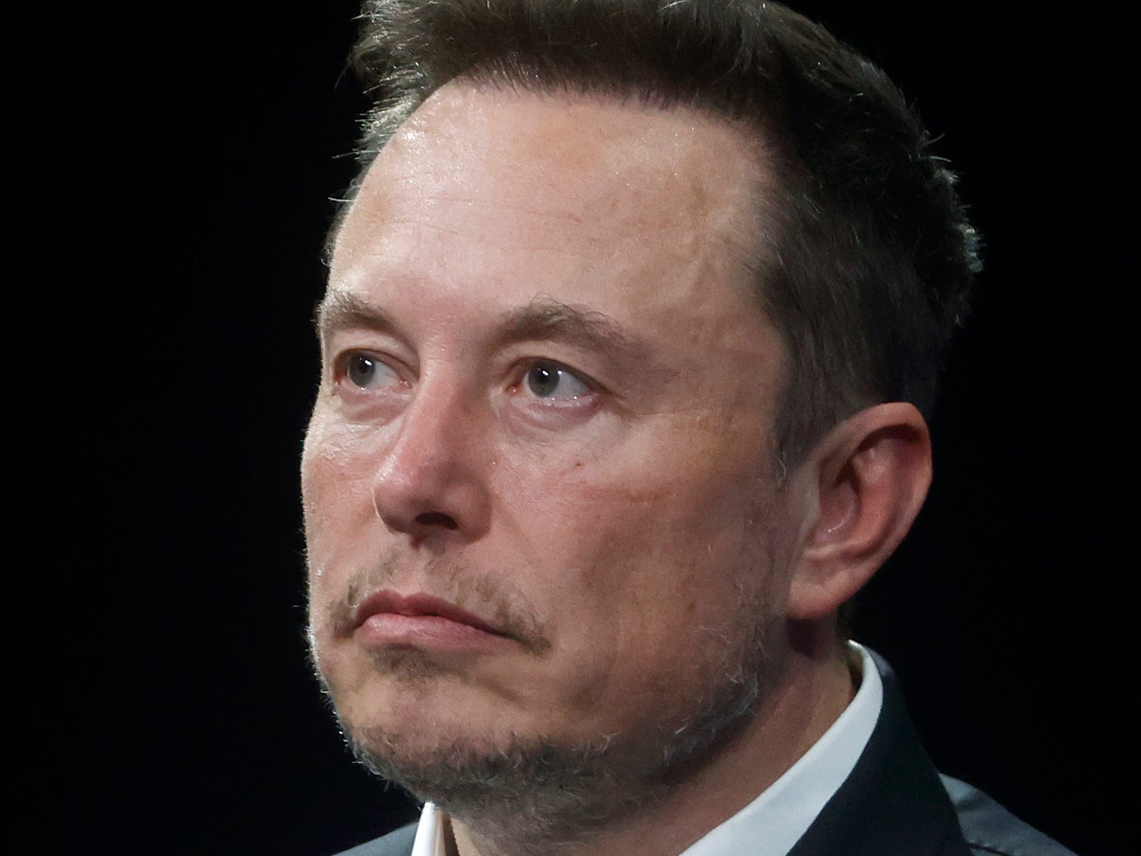 Elon Musk's Biographer Changed A Major Detail About How The SpaceX CEO ...