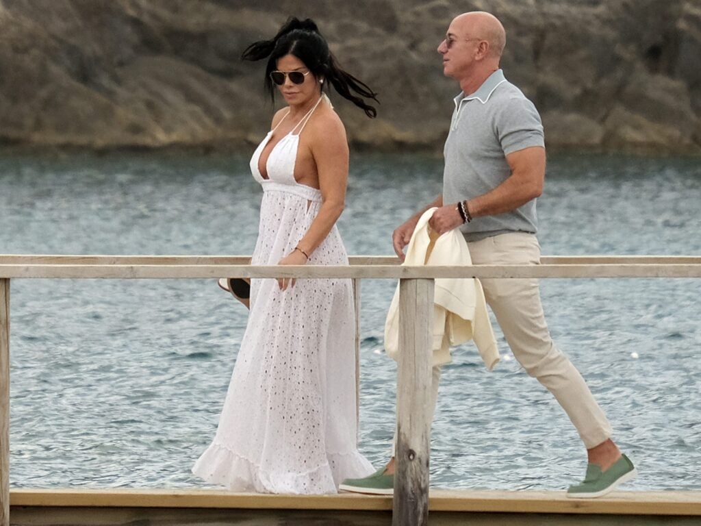 Lauren Sanchez says fiancé Jeff Bezos is a 'monster' in the gym — here ...