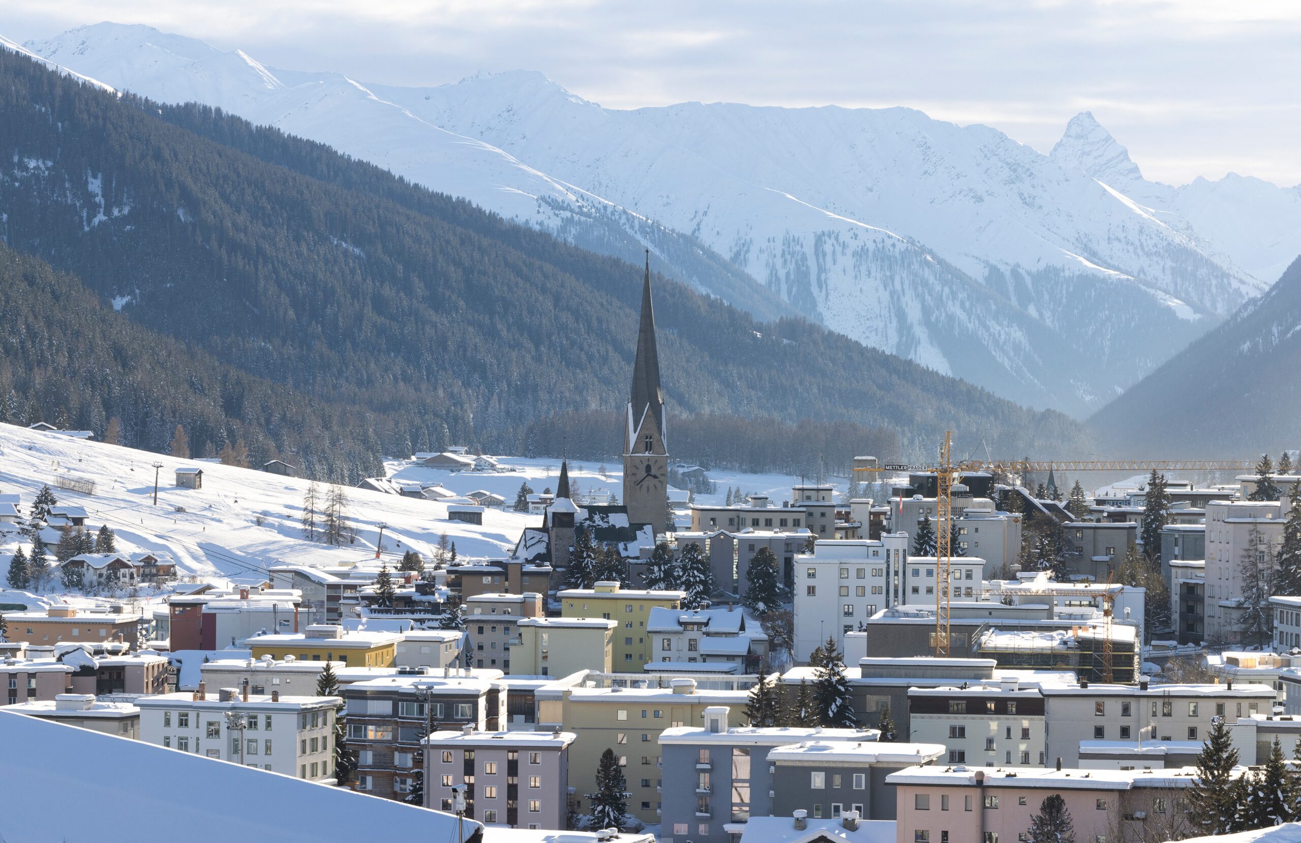 De op ruim 1500 meter hoogte gelegen Zwitserse plaats Davos. Foto: Arnd Wiegmann / AFP