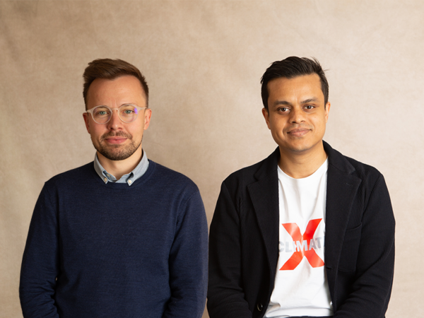 Medeoprichters Kamil Kluza (links) en Lukky Ahmed van Climate X, een startup die klimaatrisico's in kaart brengt.