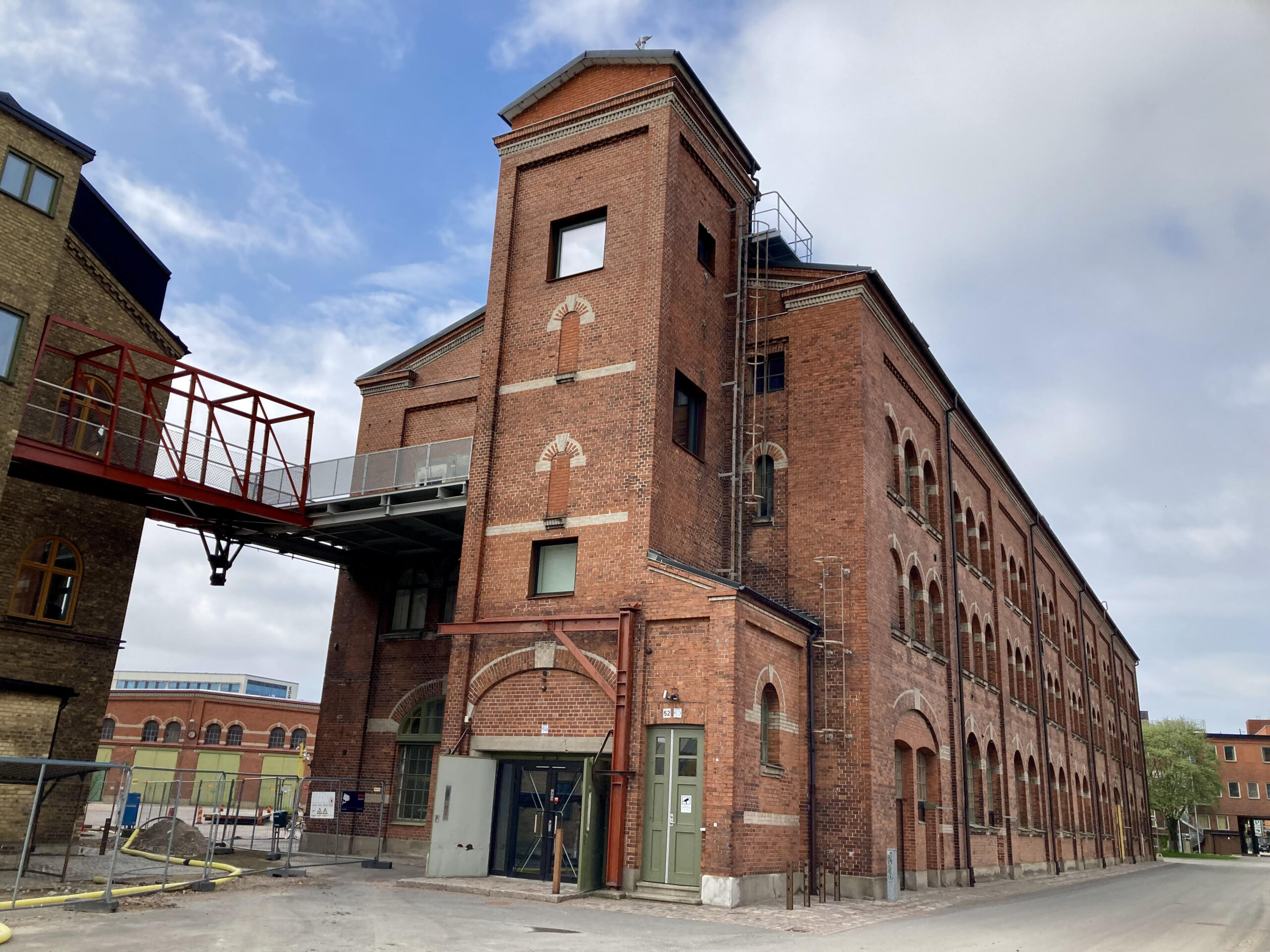 Oude industriepanden worden in Malmö omgetoverd tot hippe kantoren.