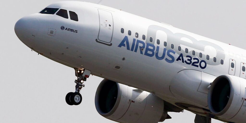 Airbus A320neo.