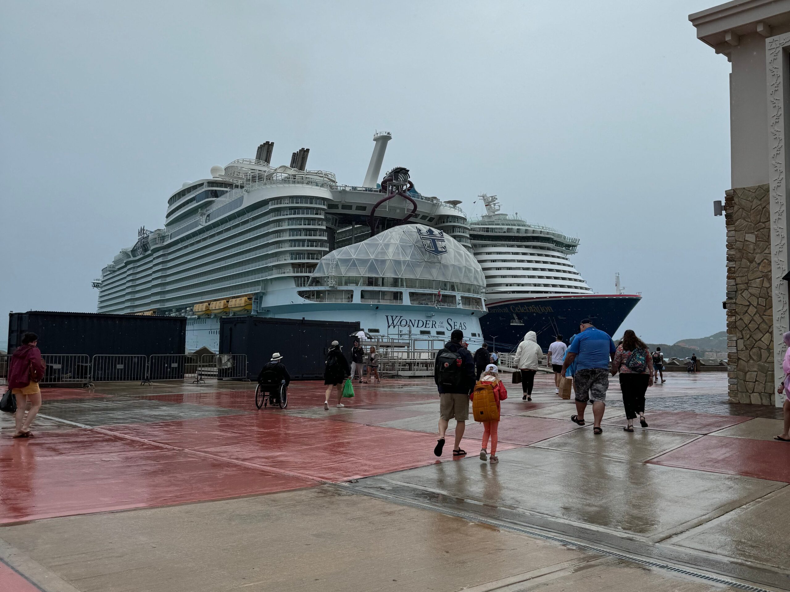 Het weer was behoorlijk slecht tijdens de cruise. 