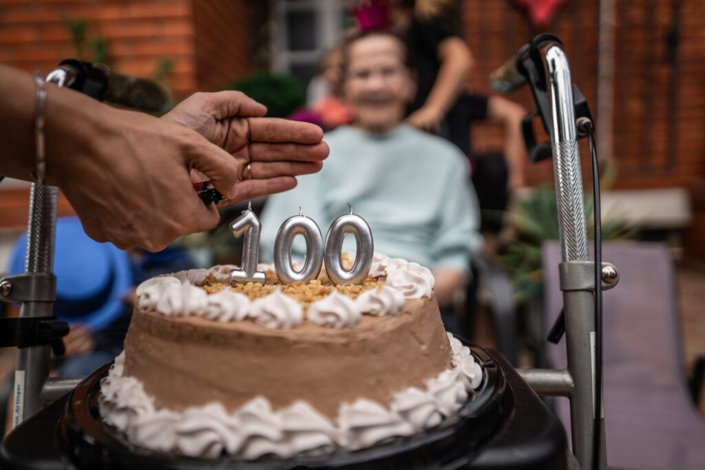 100 jaar oud worden levensverwachting